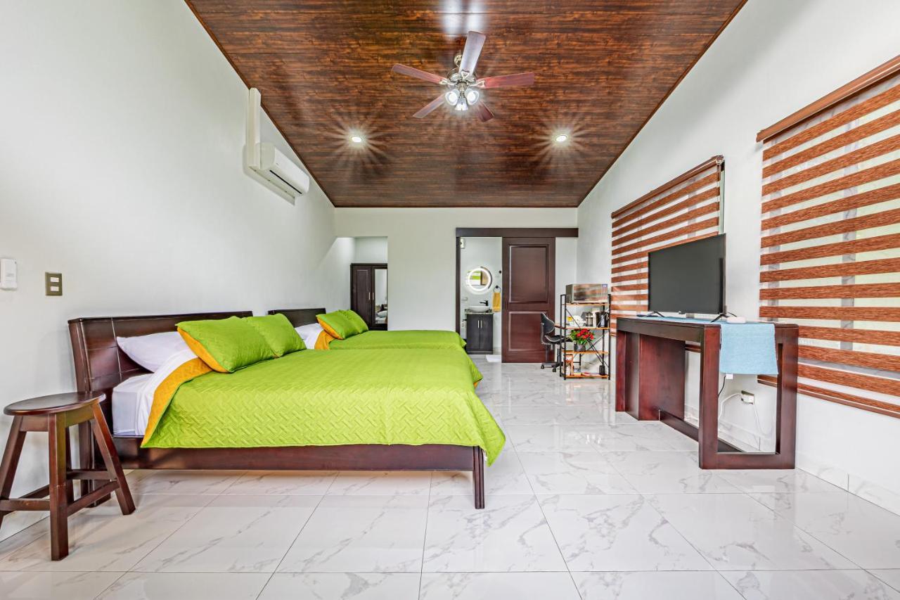 Shalom Chamo Villas 乌维塔 外观 照片