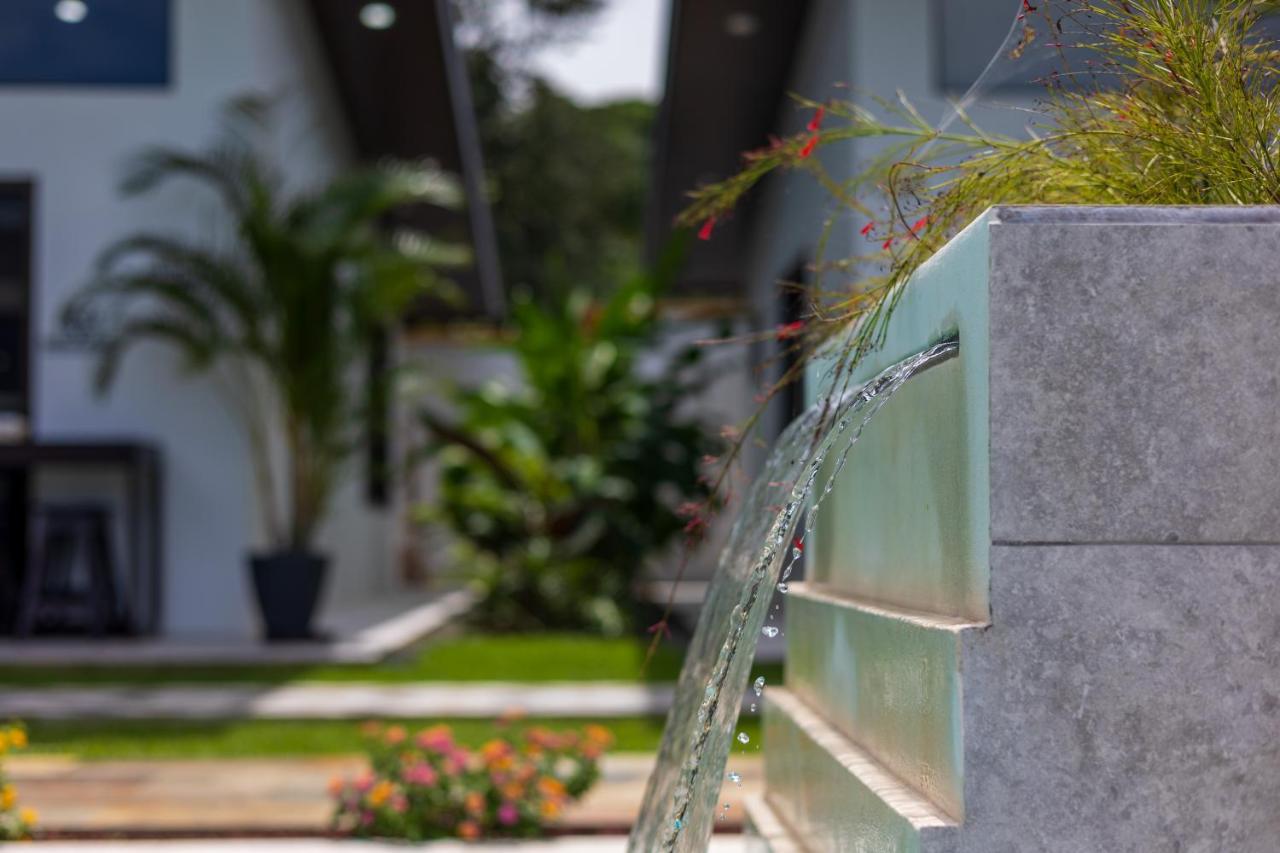 Shalom Chamo Villas 乌维塔 外观 照片
